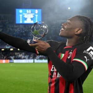 足球比赛直播-低配版“古力特vs马拉多纳”，戏法达人莱昂完胜K77