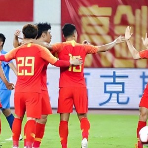 看球直播-国足这个位置将率先完成新老交替，三位新星携手上位，值得期待|于金永|李昊|中国队|美加墨世界杯|中国男足_新浪体育_新浪新闻